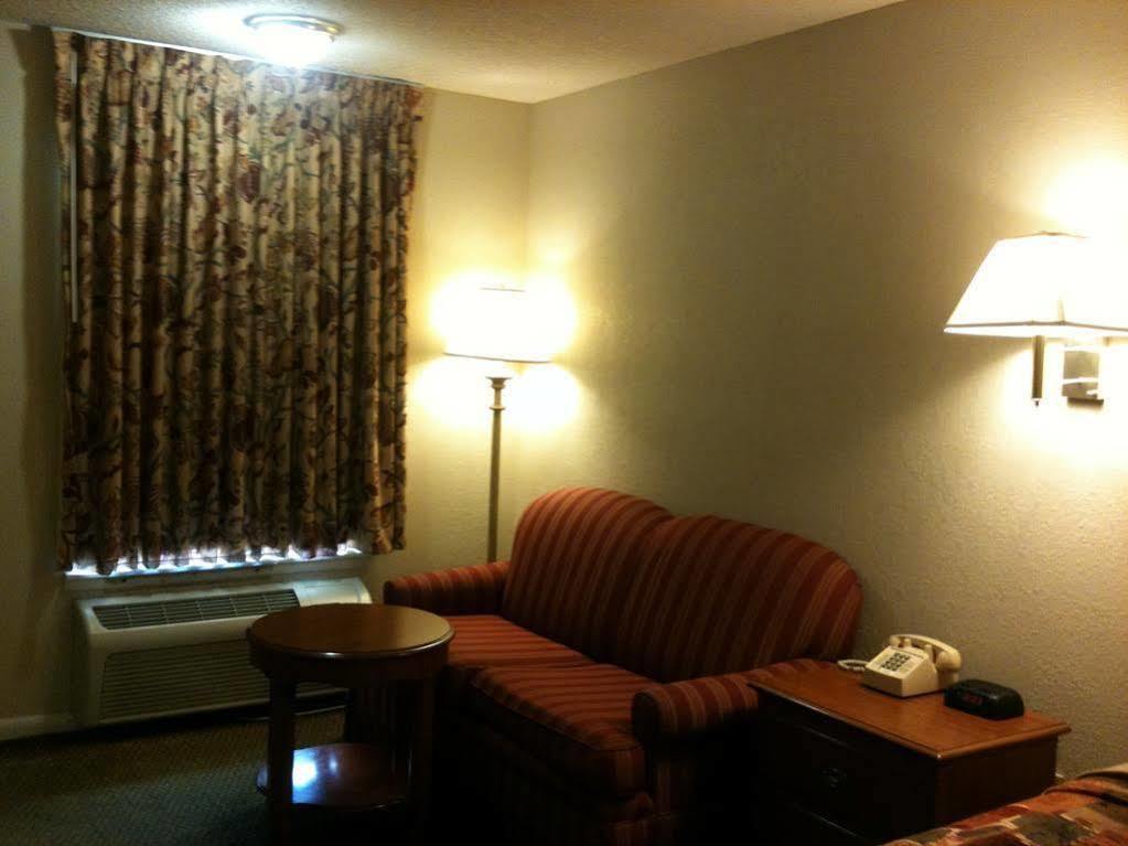 Americas Value Inn-winnsboro Hotel
